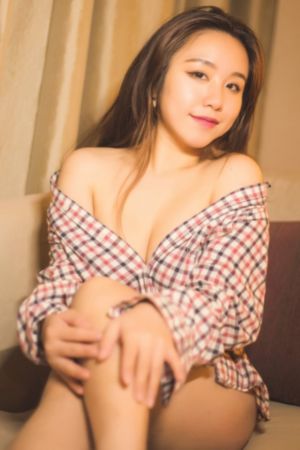 他顶撞的速度越来越快了视频_4K免费播放