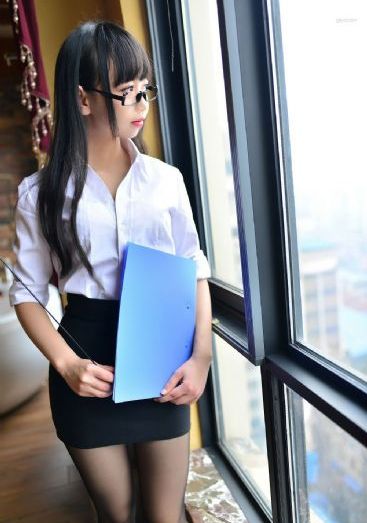 不穿内衣的瑜伽教练在线观看_BD韩语完整视频观看